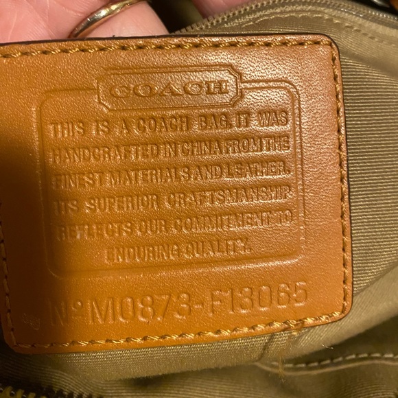 Authentic Coach bag. Used but good condition - Picture 3 of 4